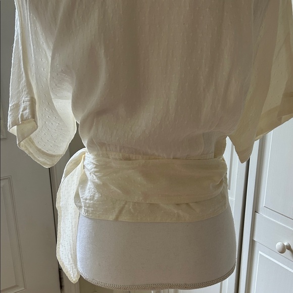 & Other Stories Cream Wrap Blouse 4 - Picture 5 of 9